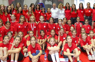 Bayraklı’da 4 yılda 42 bin 500 kişi sporla buluştu